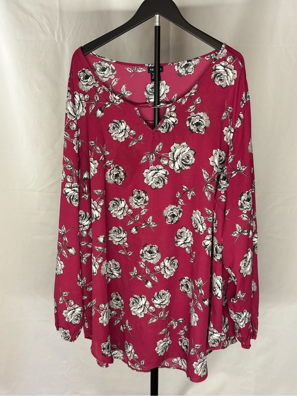 Torrid Deep Magenta Floral Keyhole Blouse Shirt Plus Size